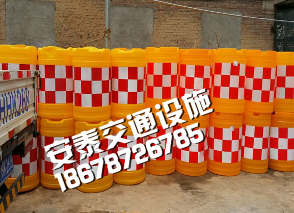 塑料防撞桶的特点